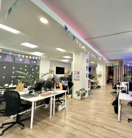 Photo 1 – location bureaux	PARIS (75011)