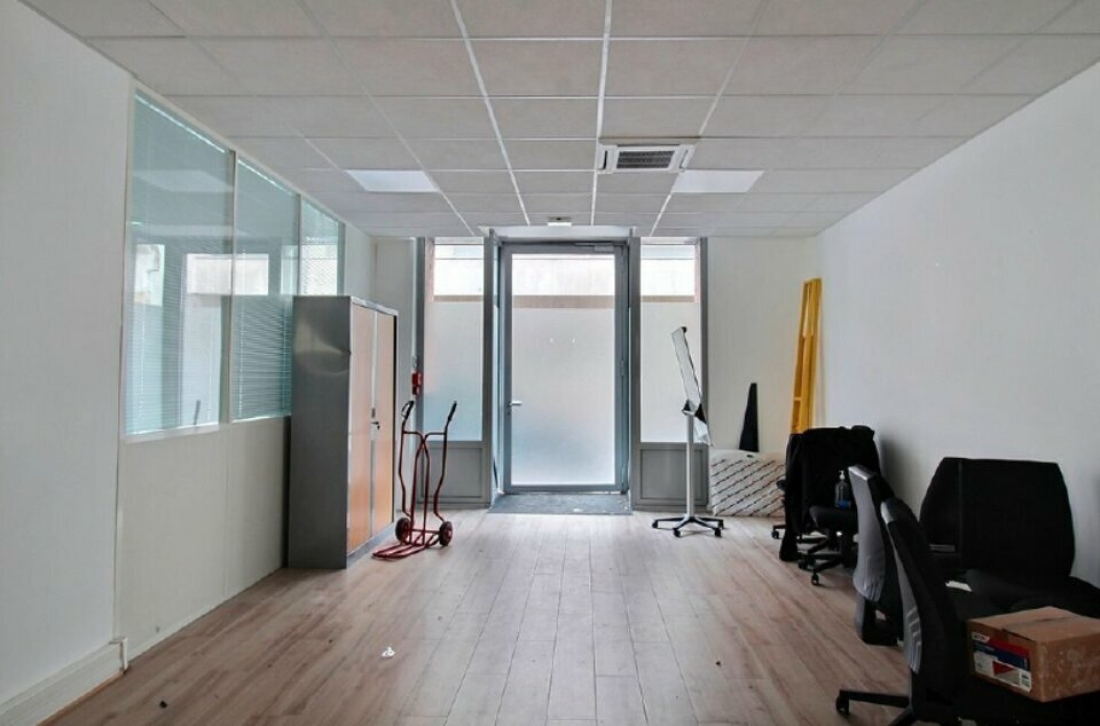 Photo 1 – vente bureaux	PARIS (75015)