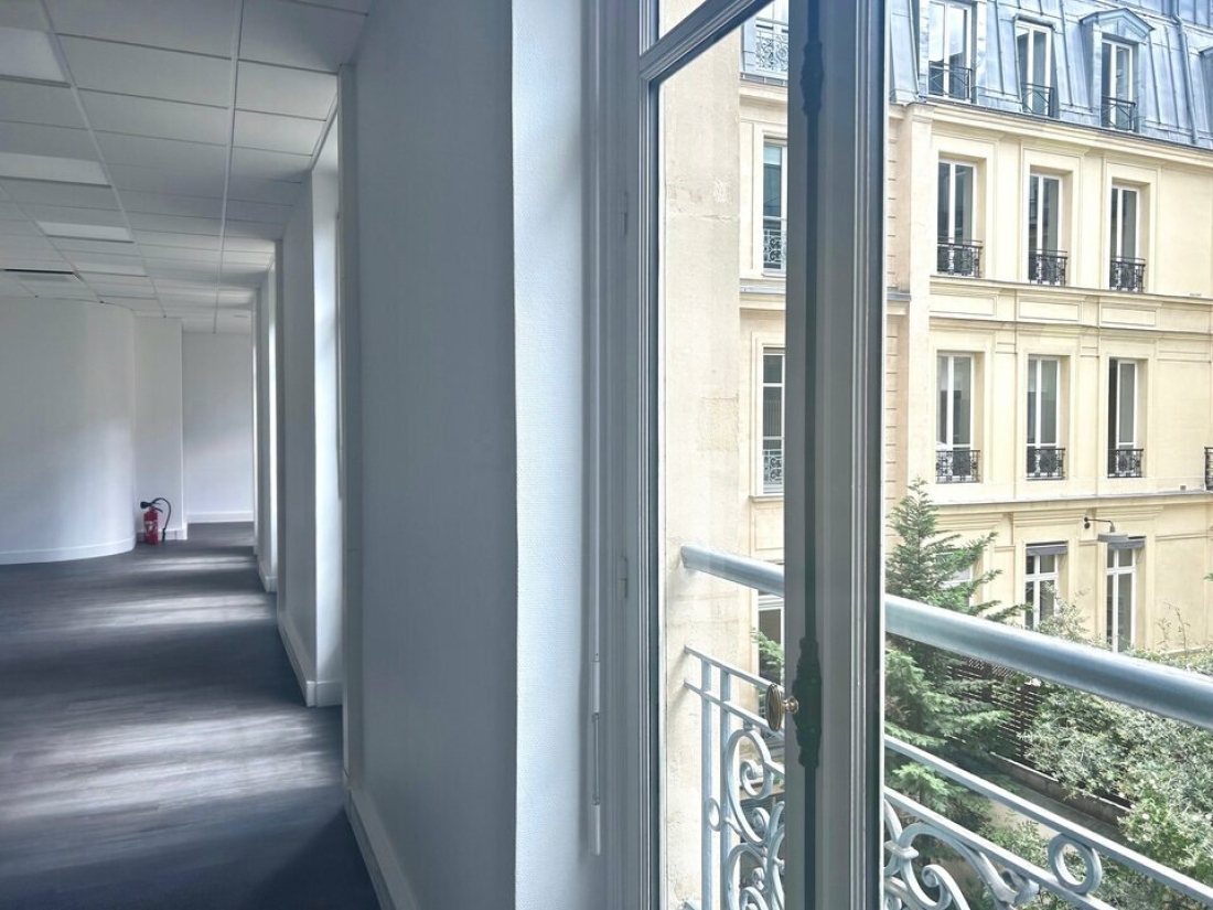 Photo 9 – location bureaux	PARIS (75009)