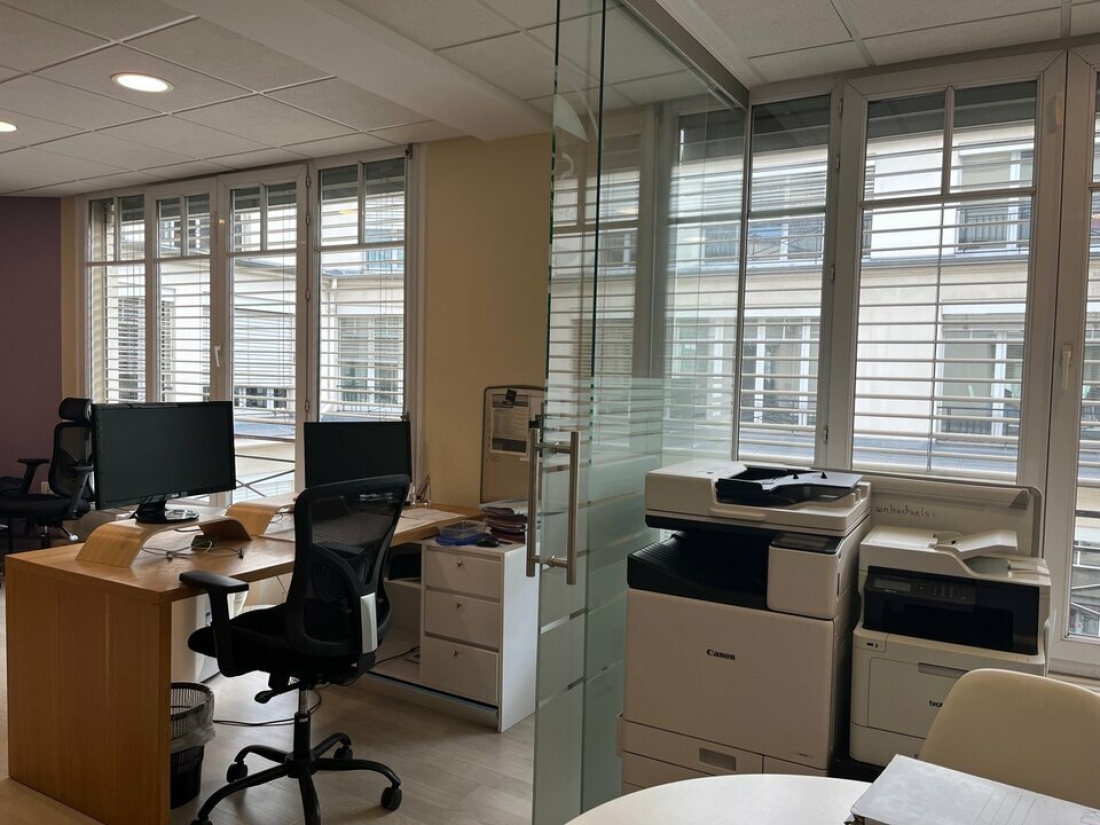 Photo 3 – location bureaux	PARIS (75008)