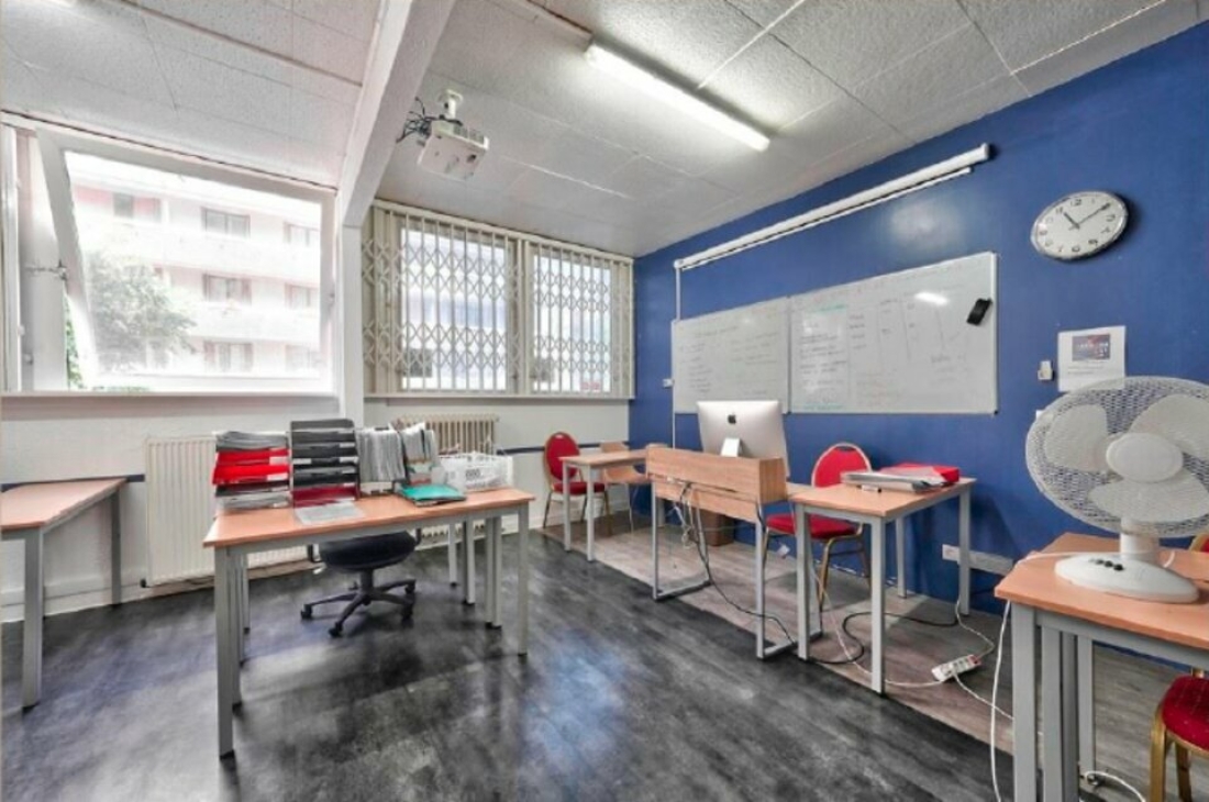 Photo 2 – location bureaux	PARIS (75012)