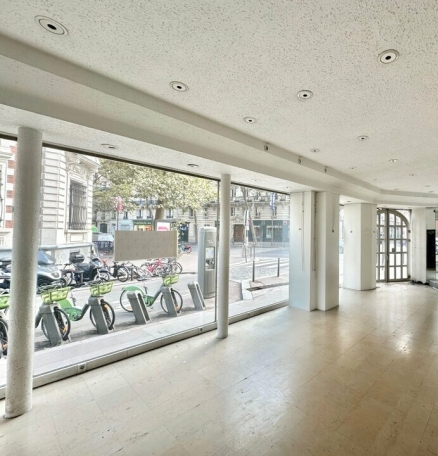 Photo 1 – location commerce	PARIS (75007)