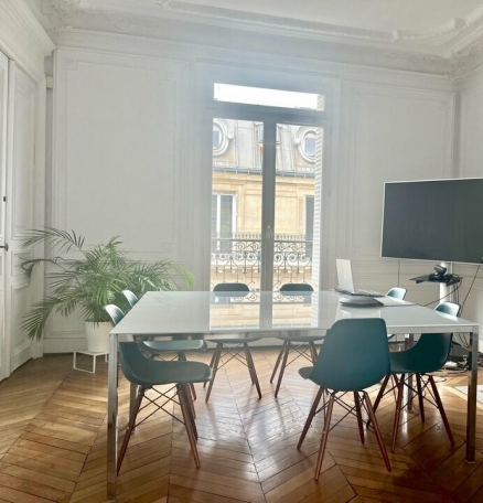 Photo 1 – location bureaux	PARIS (75008)