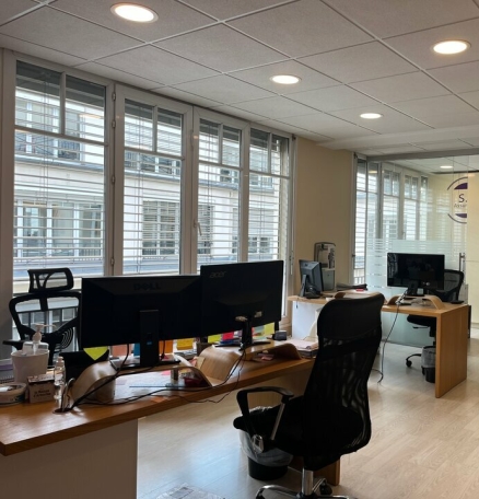 Photo 1 – location bureaux	PARIS (75008)